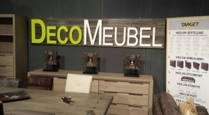 DECOmeubel-letters-stand